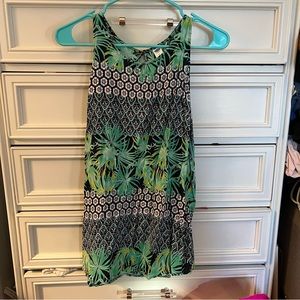 NWOT 100% Rayon Old Navy Floral Print Tank Top in Women’s Size Large